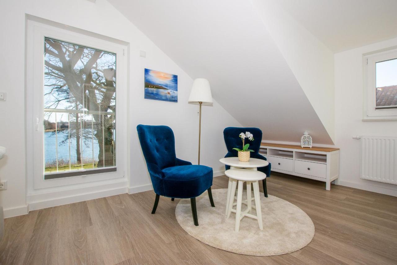 5 Sterne Ferienhaus direkt am See mit Sauna-Kamin-Garten Krakow am See Exterior foto